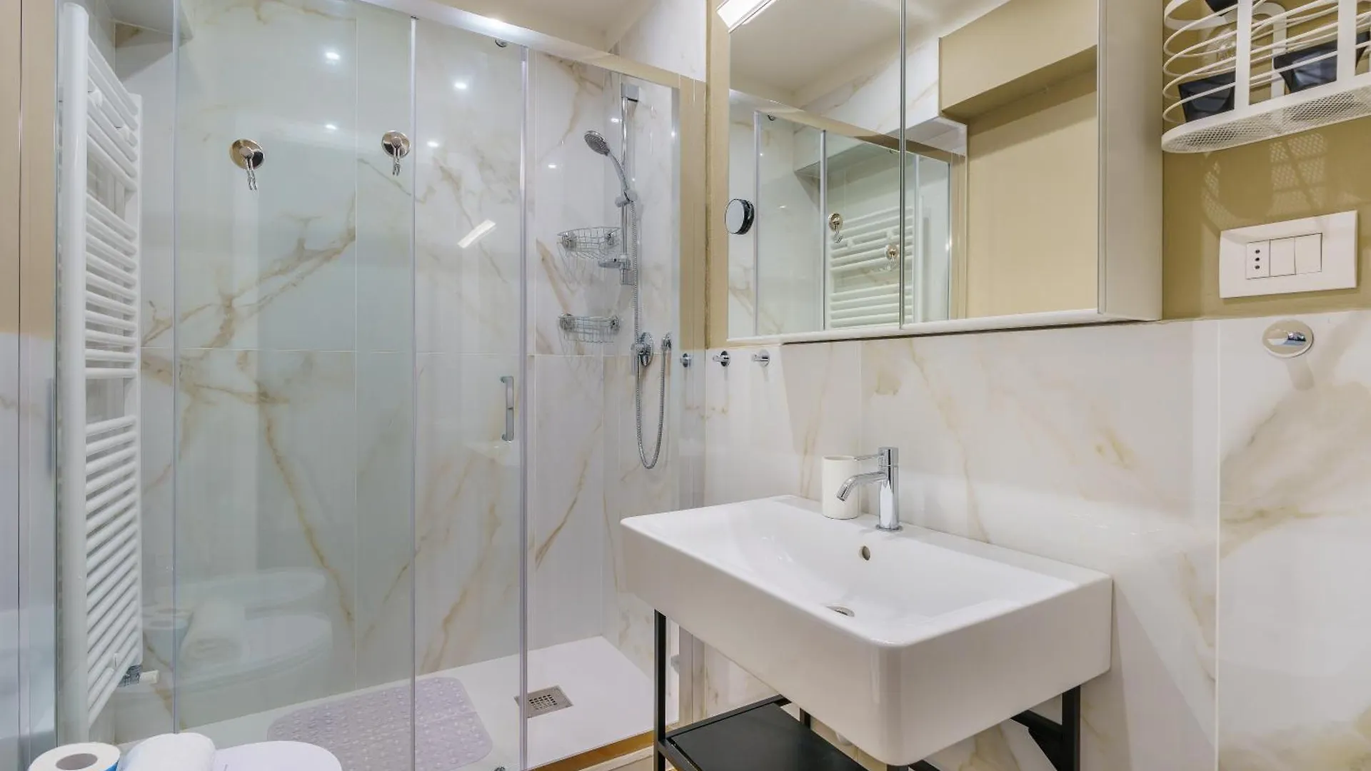Laura 68 Apartman Firenze